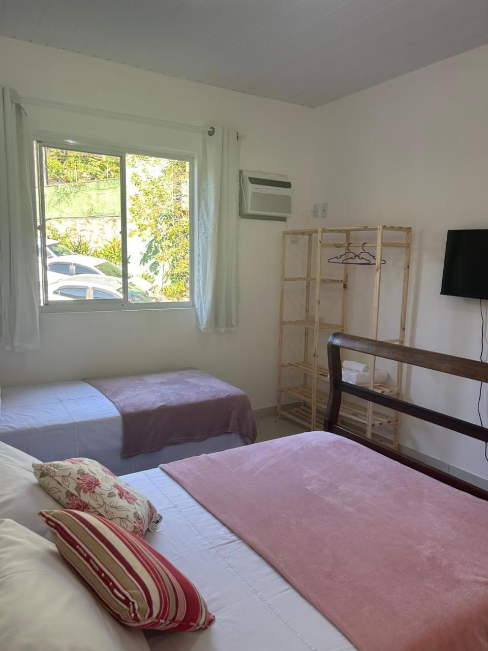 Pedra Mar - Quartos E Suites Em Angra อังกราโดสเฮย์ส ภายนอก รูปภาพ