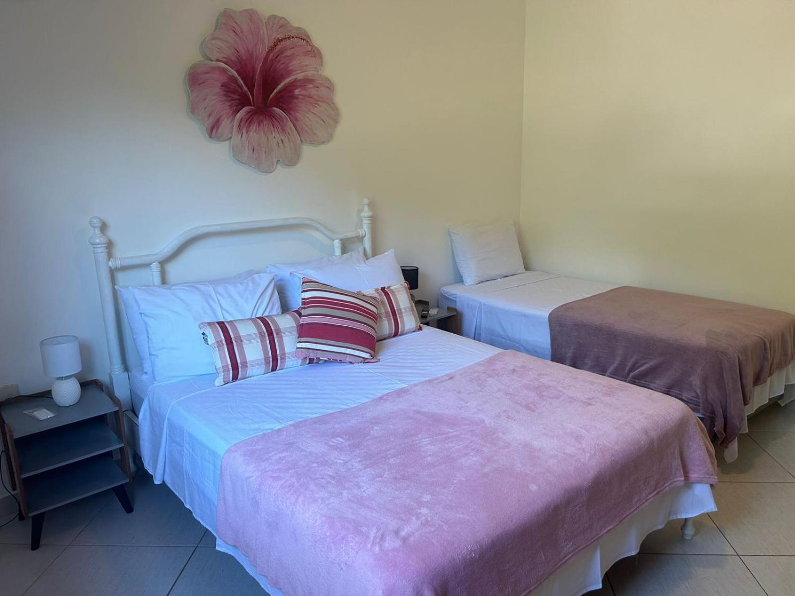 Pedra Mar - Quartos E Suites Em Angra อังกราโดสเฮย์ส ภายนอก รูปภาพ